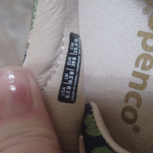 Spenco Camo Tennis Shoes NWOT - Picture 7 of 9